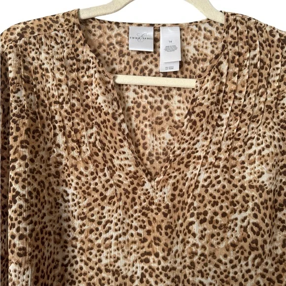GORGEOUS EMMA JAMES LIGHTWEIGHT ANIMAL PRINT BLOUSE SIZE: 14 #K - Picture 2 of 6